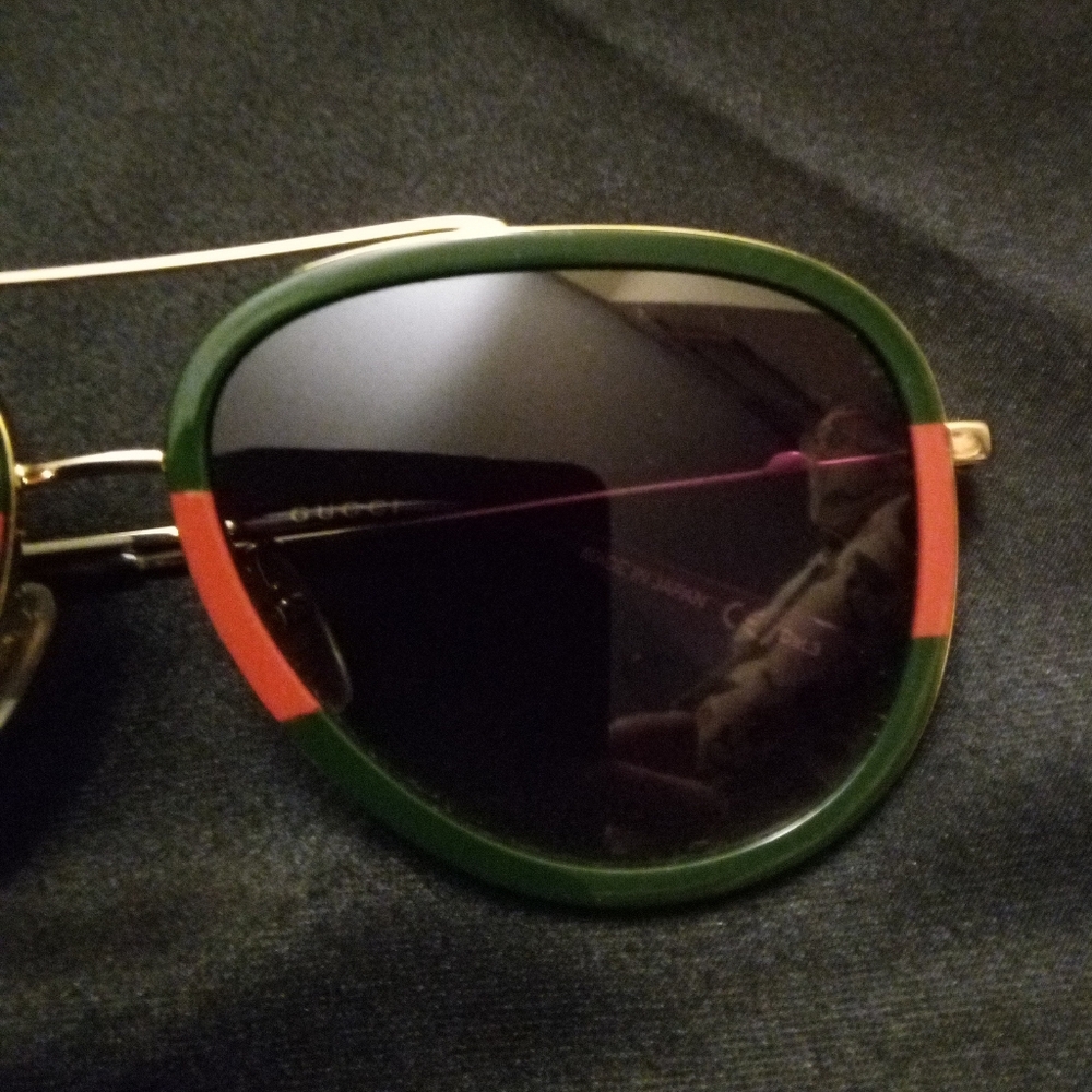 Gucci GG0062S Aviator Sunglasses In Green And Red - Picture 7 of 9